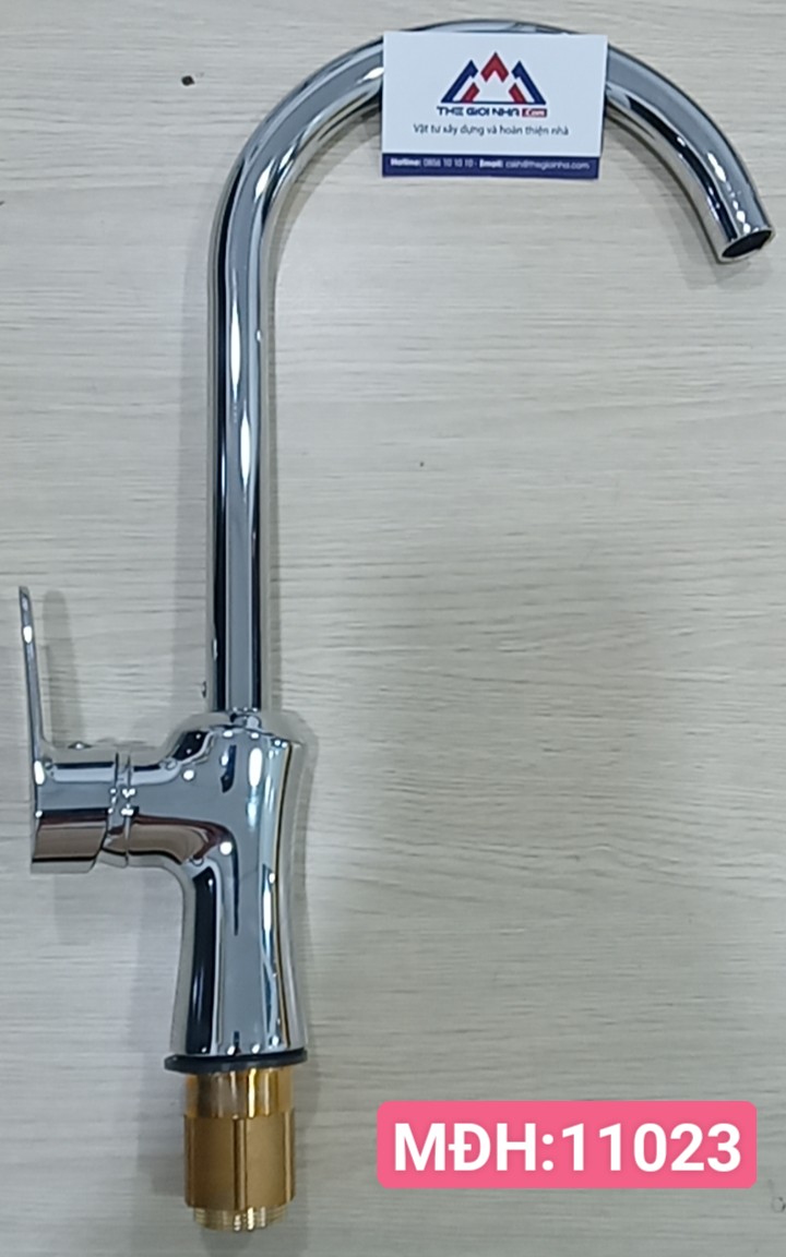 Vòi rửa bát nóng lạnh đồng cần inox VĐ16 Luco