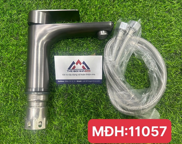 Vòi rửa mặt nóng lạnh inox màu ghi MC-1302 Luco